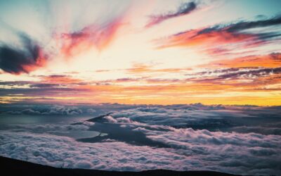 Les nuages nous invitent à ralentir, à rêver et à imaginer un monde plus Vivant.